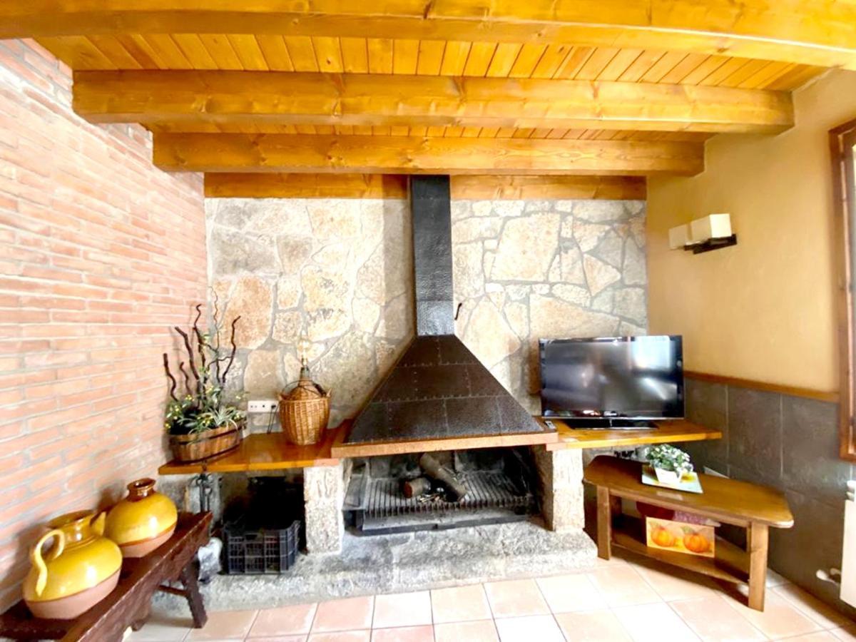 Spacious House In Ogassa With Terrace And Bbq Экстерьер фото